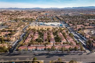 Photo #4: 2375310 Listing 