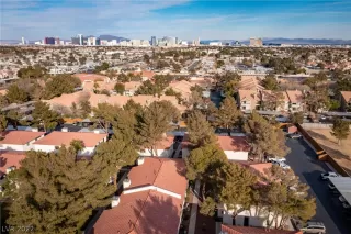 Photo #5: 2375310 Listing 