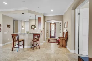 Photo #5: 2375316 Listing 