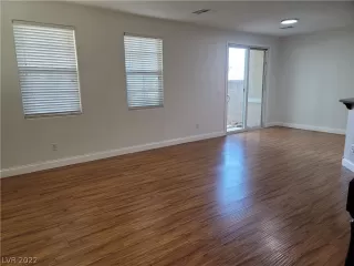 Photo #6: 2375322 Listing 