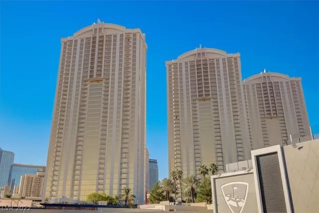 MLS: 2375356 Condo For Sale