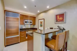 Photo #4: 2375356 Listing 