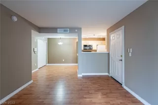 Photo #4: 2375376 Listing 