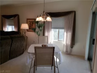 Photo #5: 2375388 Listing