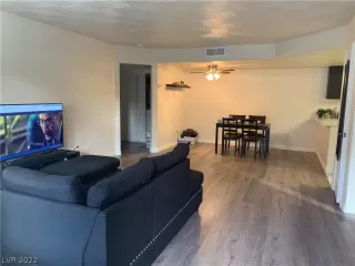 Photo #2: 2375389 Listing 