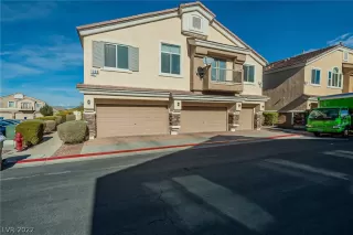 Photo #2: 2375408 Listing