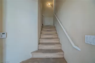 Photo #3: 2375408 Listing