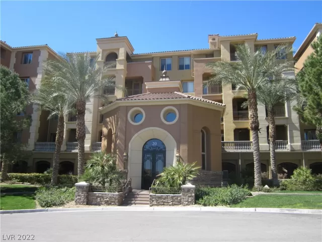 MLS: 2375412 Condo For Sale