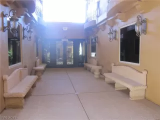 Photo #1: 2375412 Listing 