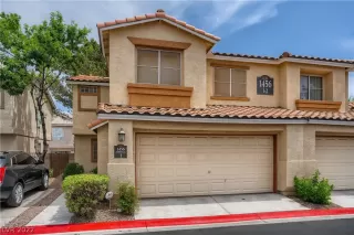 Photo #1: 2375422 Listing