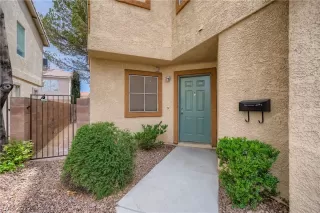 Photo #3: 2375422 Listing