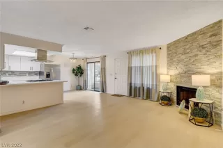 Photo #2: 2375428 Listing