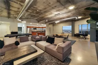 Photo #6: 2375433 Listing 