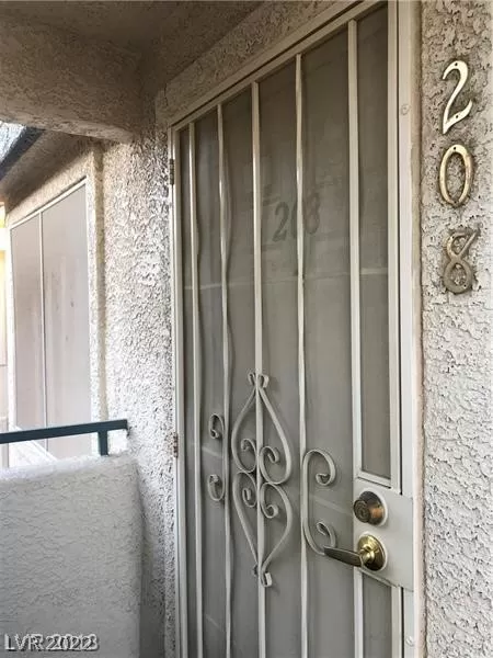 MLS: 2375456 Condo For Sale