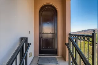 Photo #2: 2375484 Listing 