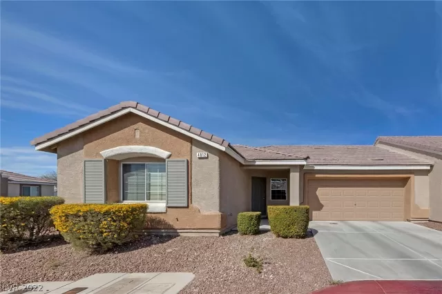 MLS: 2375491 Condo For Sale