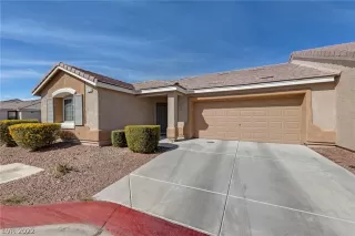 Photo #1: 2375491 Listing 