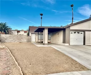 Photo #2: 2375498 Listing 