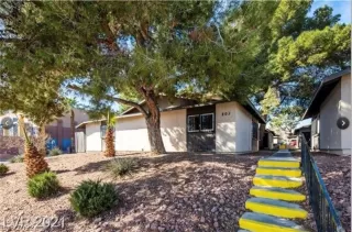 Photo #2: 2375525 Listing