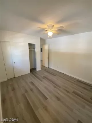 Photo #6: 2375525 Listing