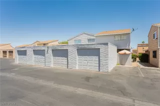 Photo #2: 2375537 Listing 