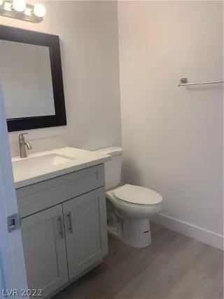 Photo #5: 2375558 Listing