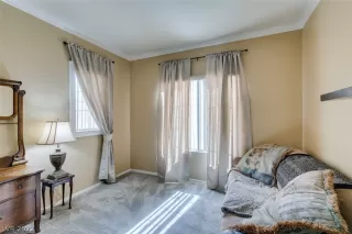 Photo #3: 2375567 Listing