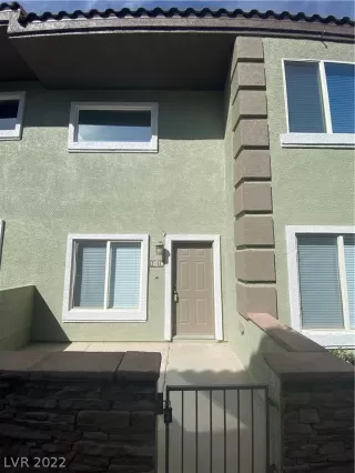 Photo #2: 2375571 Listing 