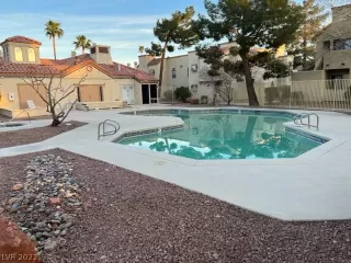 Photo #6: 2375646 Listing 