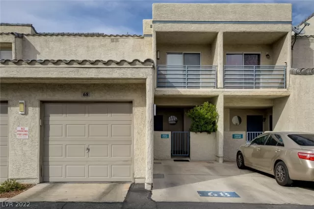 MLS: 2375706 Condo For Sale