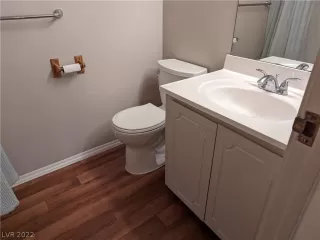 Photo #5: 2375728 Listing