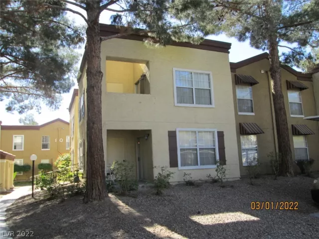 MLS: 2375731 Condo For Sale