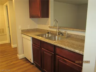Photo #3: 2375731 Listing 