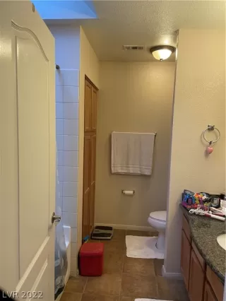 Photo #4: 2375734 Listing