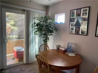 Photo #5: 2375734 Listing