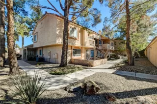 Photo #2: 2375753 Listing