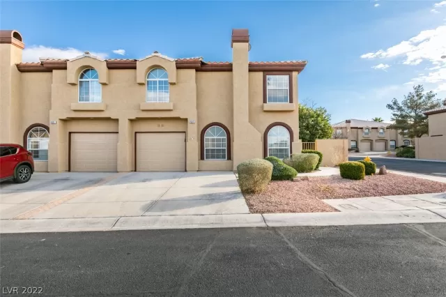 MLS: 2375836 Condo For Sale