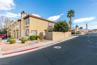 Photo #2: 2375836 Listing 