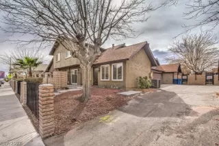 Photo #2: 2375934 Listing 