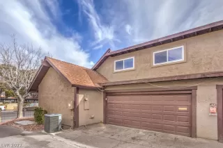 Photo #3: 2375934 Listing 