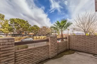 Photo #5: 2375934 Listing 