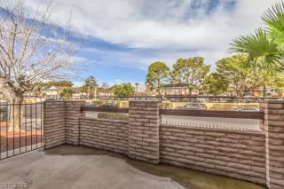 Photo #6: 2375934 Listing 