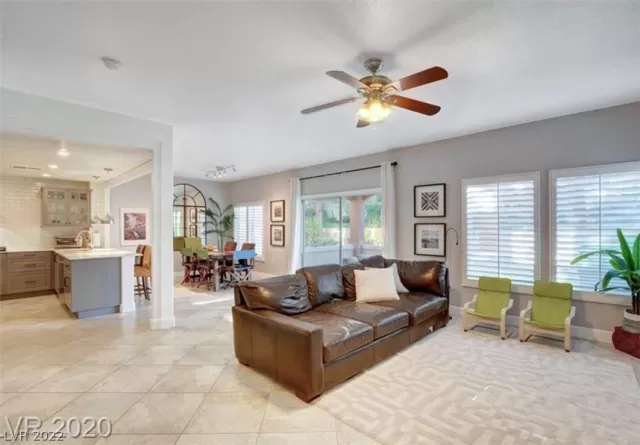 MLS: 2375968 Condo For Sale