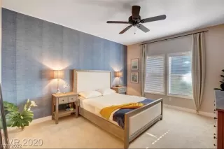 Photo #3: 2375968 Listing