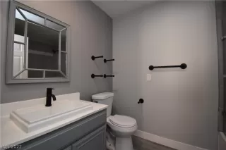 Photo #6: 2375973 Listing 