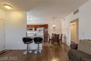 Photo #4: 2375991 Listing 