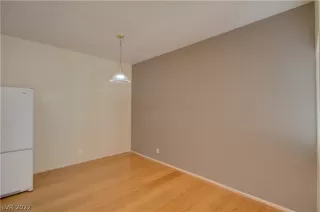 Photo #2: 2375992 Listing 