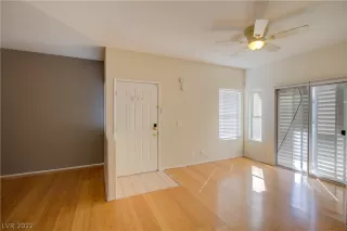 Photo #4: 2375992 Listing 