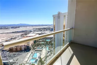 Photo #4: 2375996 Listing 