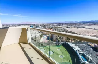 Photo #5: 2375996 Listing 